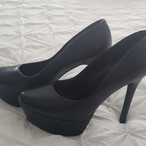 Jessica Simpson Waleo Black Pumps